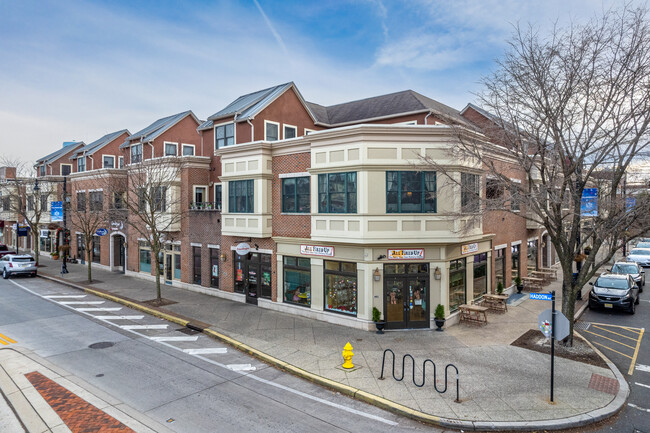 The Lumberyard in Collingswood, NJ - Foto de edificio - Building Photo