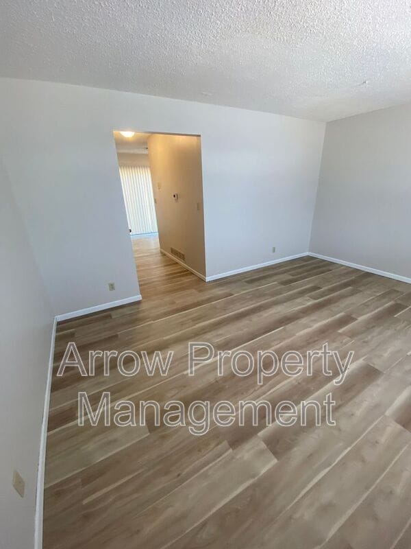 1222 S Jackson St in Junction City, KS - Building Photo - Building Photo
