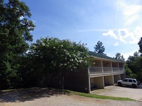 Ridge Lakes in Starkville, MS - Foto de edificio - Building Photo