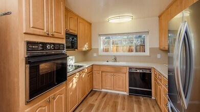 1971 Byers Dr in Menlo Park, CA - Building Photo - Building Photo