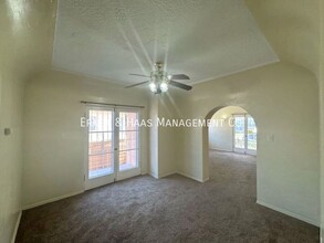 1407 Olive Ave in Long Beach, CA - Building Photo - Building Photo