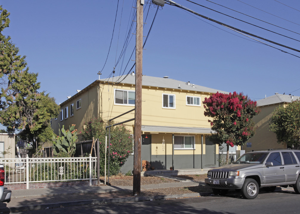 625 Laurel St in Redwood City, CA - Building Photo