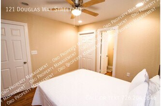 Sweet Relaxing Apartment Near Fabulous Downtown, Unit B in San Antonio, TX - Building Photo - Building Photo