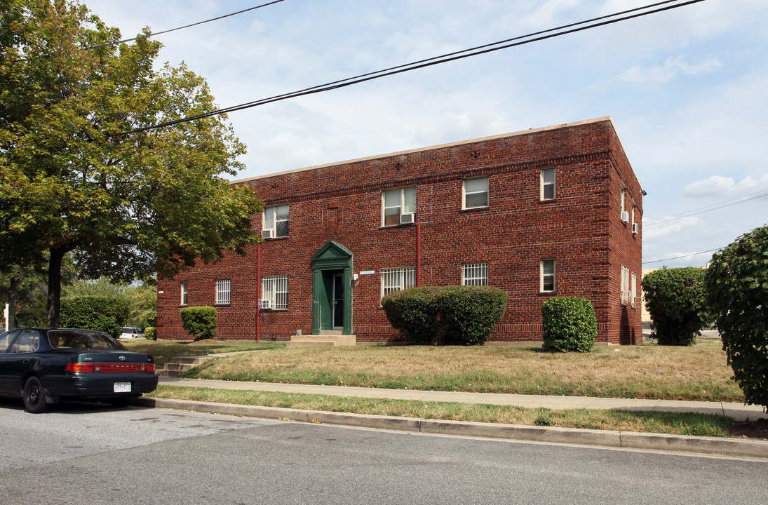 Ames Street Apartments in Washington, DC - Foto de edificio