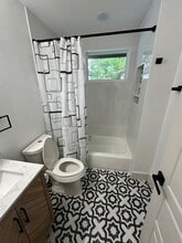 1219 Adelaide Dr in Dallas, TX - Building Photo - Building Photo