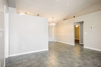 10525 Reagans Run Dr in Clermont, FL - Foto de edificio - Building Photo