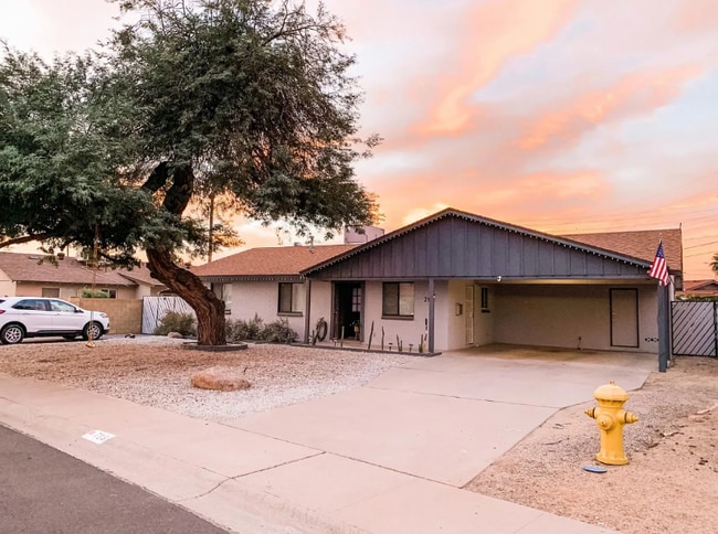property at 715 E Cavalier Dr