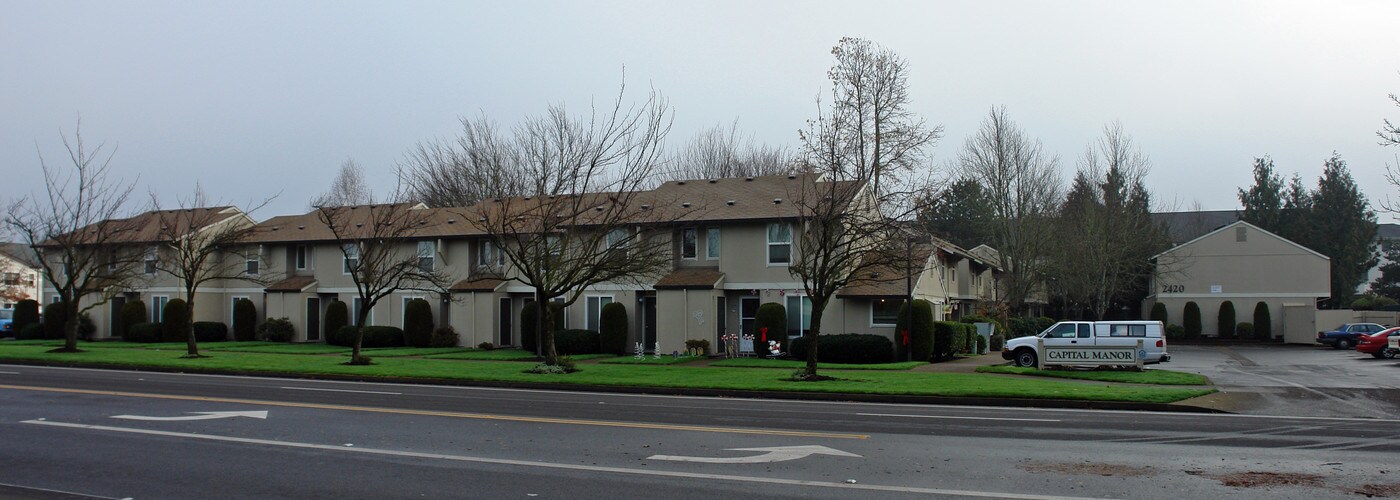 Capital Manor in Eugene, OR - Foto de edificio