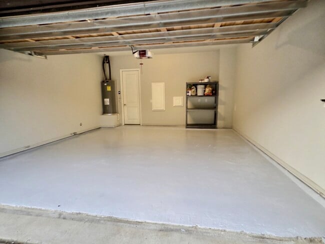 557 Reale Dr in Irving, TX - Building Photo - Building Photo