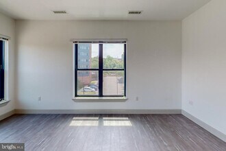 303 McMechen St in Baltimore, MD - Building Photo - Building Photo