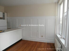 1126 Commonwealth Ave, Unit 2A in Boston, MA - Building Photo - Building Photo