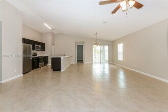 4522 SW Savona Blvd in Port St. Lucie, FL - Building Photo - Building Photo