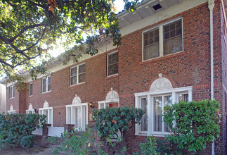 McKinley Flats in Sacramento, CA - Building Photo - Building Photo