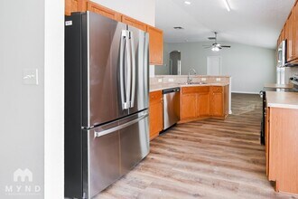 836 Bonaparte Landing Ct in Jacksonville, FL - Foto de edificio - Building Photo