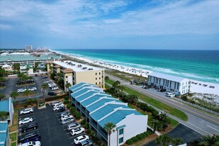 2800 Scenic Gulf Dr in Destin, FL - Foto de edificio - Building Photo