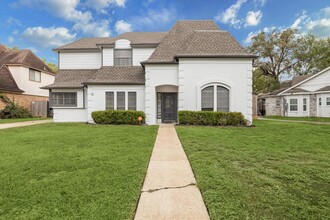5310 Oak Cove Dr in Houston, TX - Building Photo - Building Photo