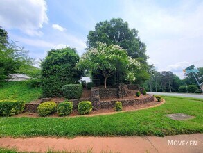 9105 Oren Thompson Rd in Charlotte, NC - Building Photo - Building Photo