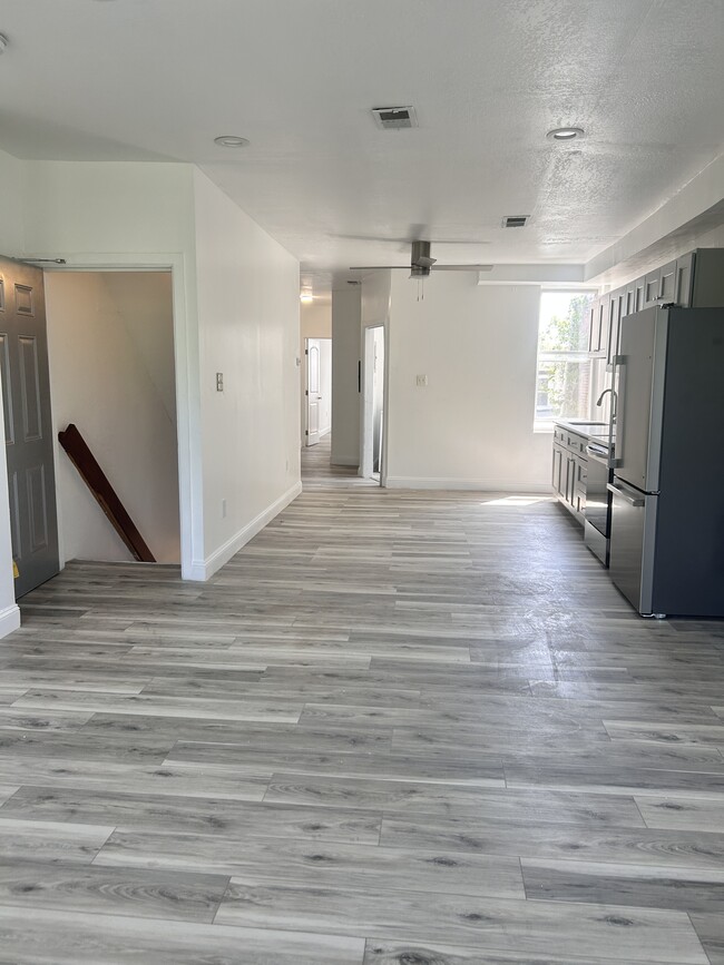 2213 N 33rd St, Unit 3 in Philadelphia, PA - Building Photo - Building Photo