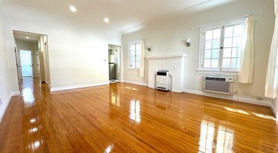 422 N Spaulding Ave in Los Angeles, CA - Foto de edificio - Building Photo