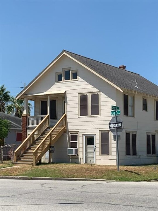 5202 Avenue O in Galveston, TX - Building Photo