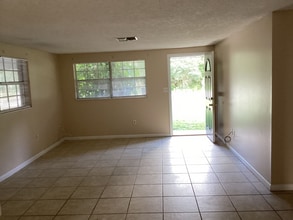 4627 S Jordon Ave in Lakeland, FL - Building Photo - Building Photo