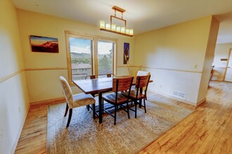 31095 U.S. Hwy 40 in Steamboat Springs, CO - Building Photo - Building Photo