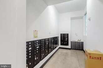 301 McMechen St in Baltimore, MD - Building Photo - Building Photo