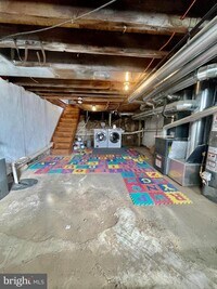 2125 W Seybert St photo'