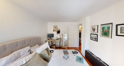 40 Gibson St, Unit 4 in Cambridge, MA - Building Photo - Building Photo
