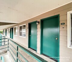 1827 Harris St in Eugene, OR - Building Photo
