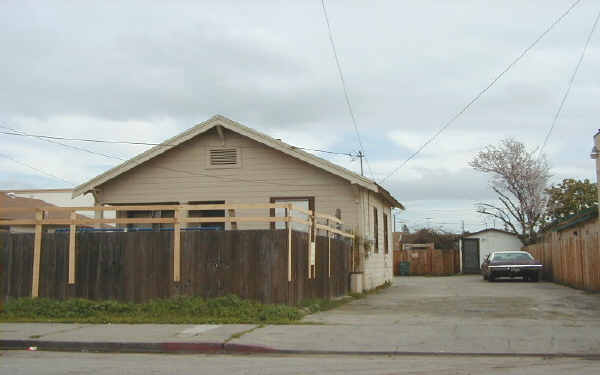 1510 165th Ave in San Leandro, CA - Building Photo