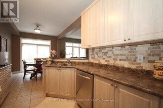 140 Mistywood Crescent in Vaughan, ON - Building Photo - Building Photo