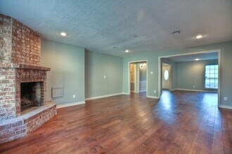 1138 Cottage Oak Ln in Houston, TX - Building Photo - Building Photo