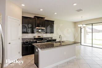 9821 Ivory Dr in Riverview, FL - Building Photo - Building Photo