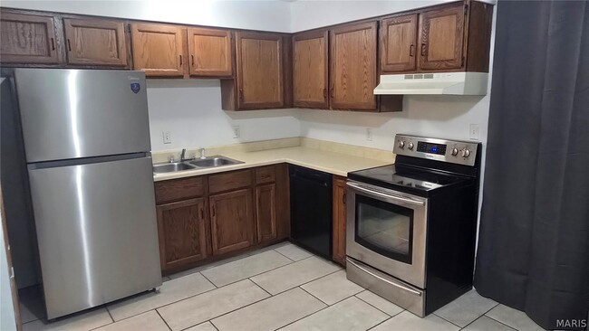 13 Yorkshire Ln in Belleville, IL - Building Photo - Building Photo