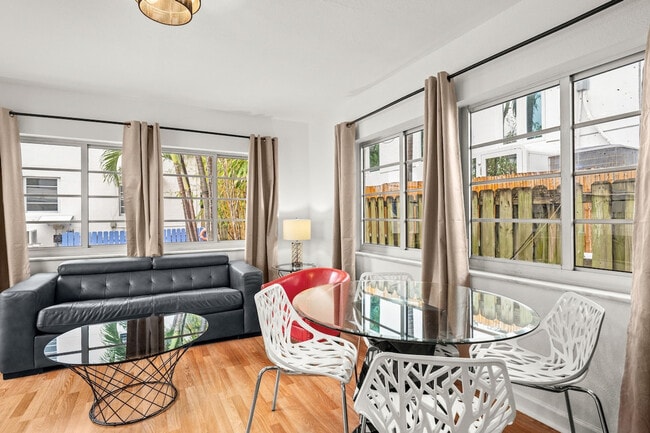 property at 937 Michigan Ave