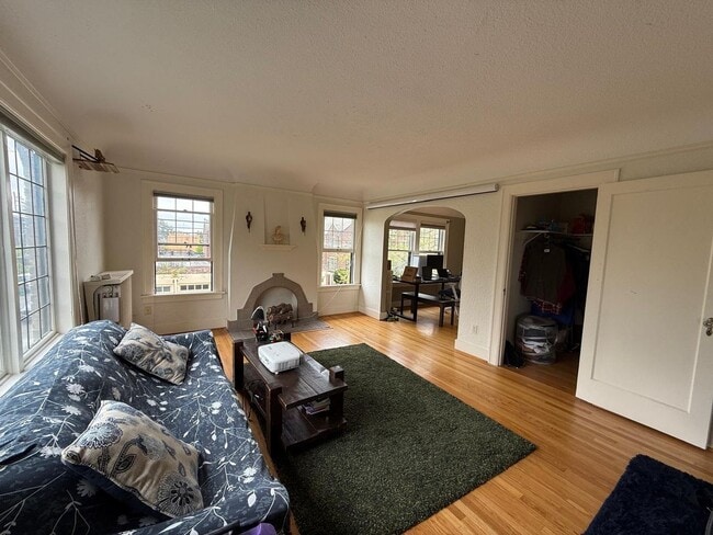 4903 Linden Ave N in Seattle, WA - Building Photo - Building Photo