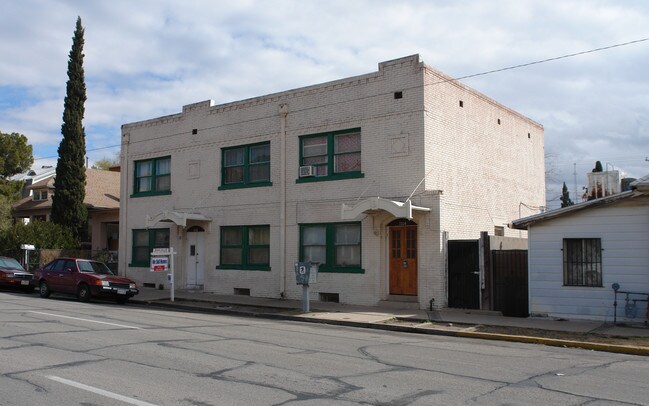 1104-1106 Arizona Ave in El Paso, TX - Foto de edificio - Building Photo