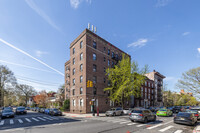 200 E 19th St in Brooklyn, NY - Foto de edificio - Building Photo