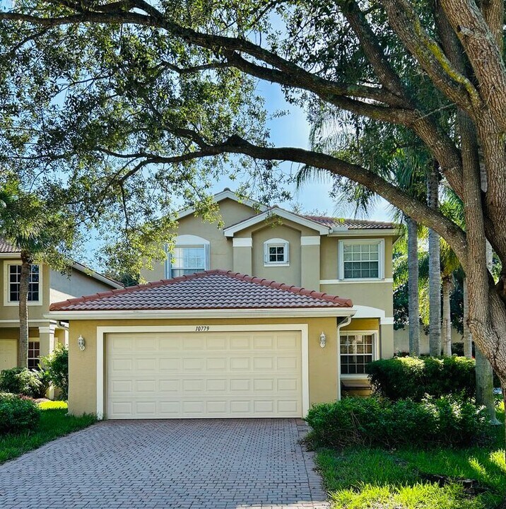 10779 Paperbark Pl in Boynton Beach, FL - Building Photo