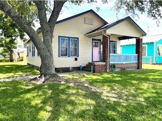 5201 Avenue O 1/2 in Galveston, TX - Building Photo - Building Photo