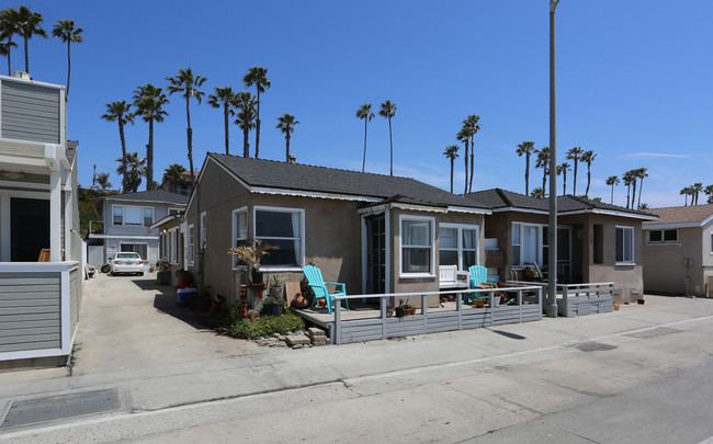 408 S The Strand in Oceanside, CA - Building Photo - Building Photo