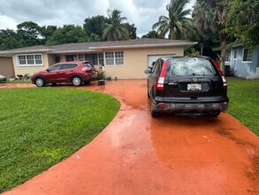 14365 NW 15th Dr in Miami, FL - Building Photo - Building Photo