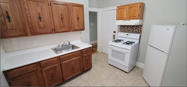 property at 121-123 Hawthorne St