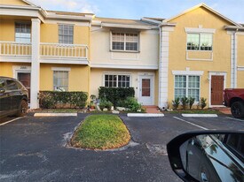 2877 Belmont Ln in Hollywood, FL - Building Photo