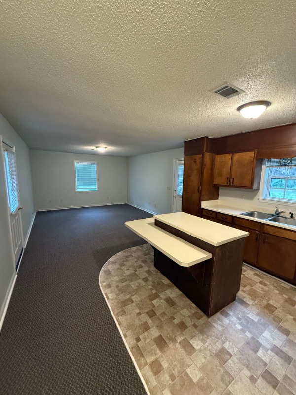 1001 George St in Waycross, GA - Foto de edificio - Building Photo
