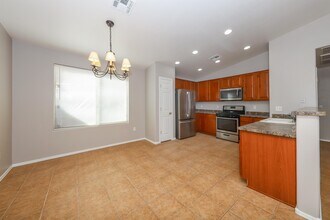 8187 S Camino SERPE in Tucson, AZ - Building Photo - Building Photo