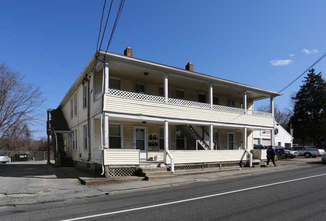 75-77 Norwich Ave in Norwich, CT - Building Photo - Building Photo