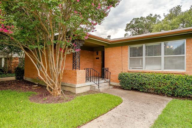 3704 Jeanette Dr