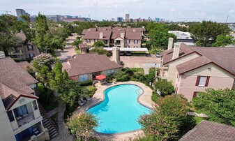 2120 El Paseo St in Houston, TX - Building Photo
